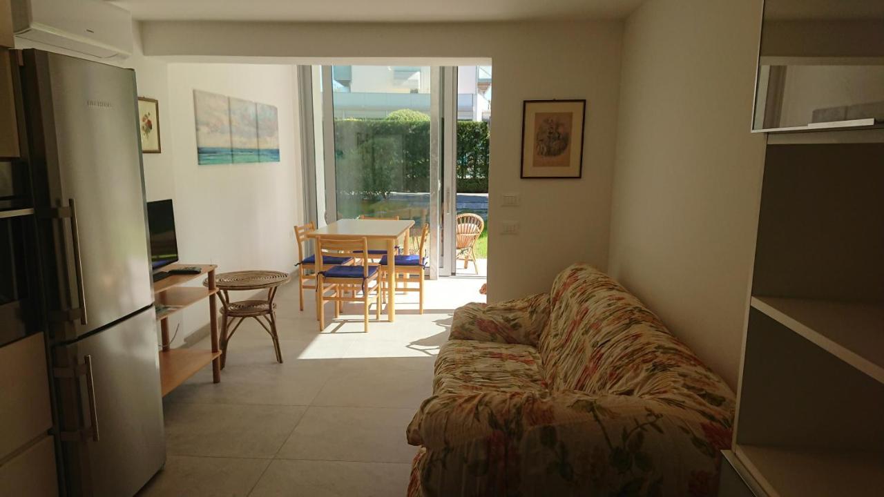 Villa Patrizia Lignano Sabbiadoro Buitenkant foto